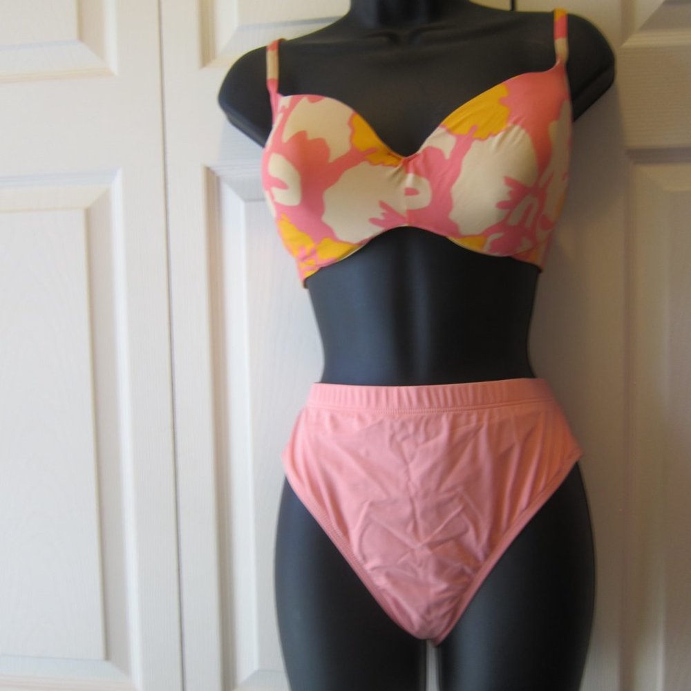 Coral 38D bikini top / Jantzen & Swim Systems bikini bottoms
